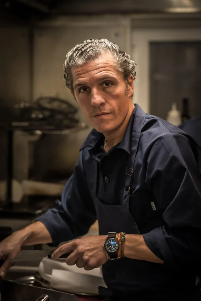 Chef Enrique Valentí en cocina